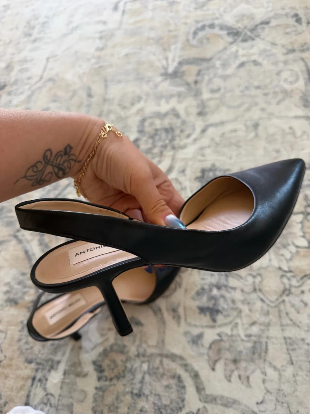 ANTONIO MELANI Black Pointed-Toe Slingback Heels